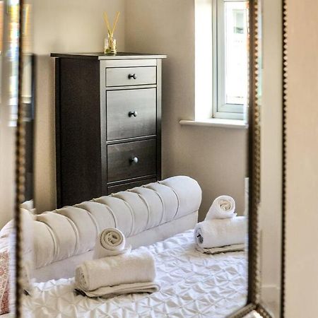 Soho Beach Apartment With Fabulous Sea View And 2 Minutes To The Beach With Free Parking And Netflix Bournemouth Luaran gambar